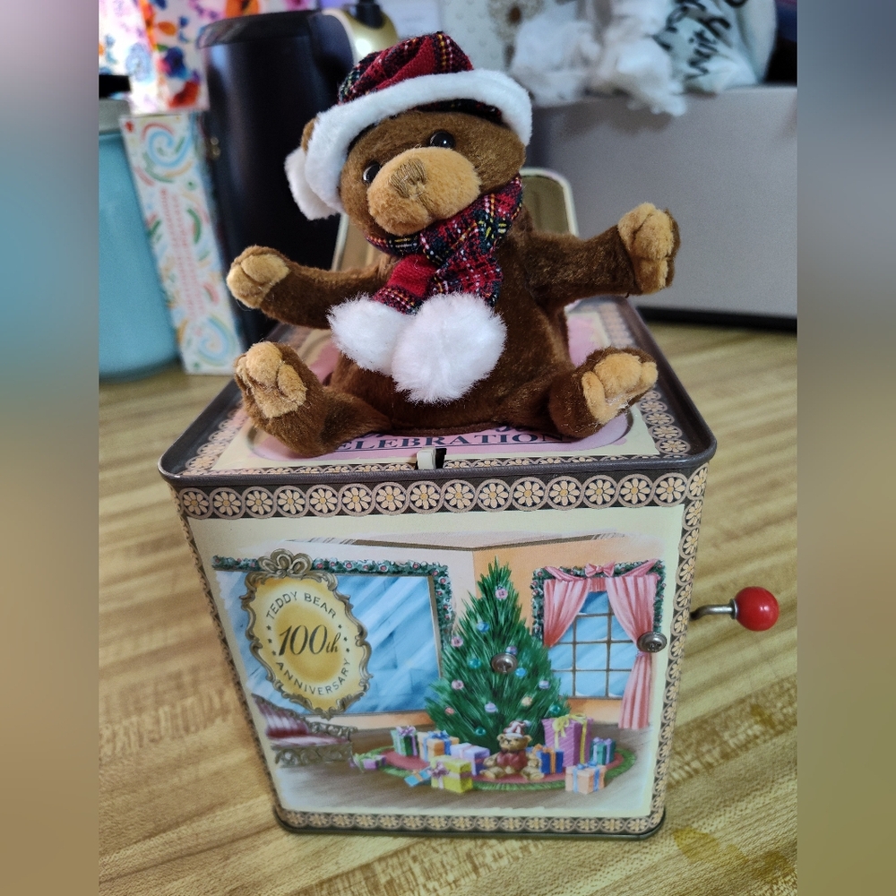 Teddy Bear 100th Anniversary Music Celebration Jack In The Box 2002 Works Great